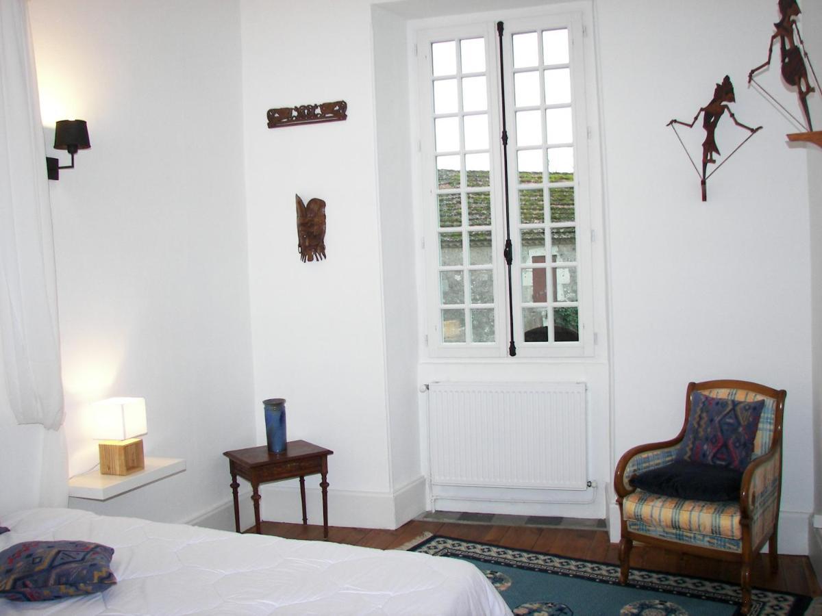 Domaine Du Noble Bed and Breakfast Saint-Jean-de-Thurac Exteriör bild