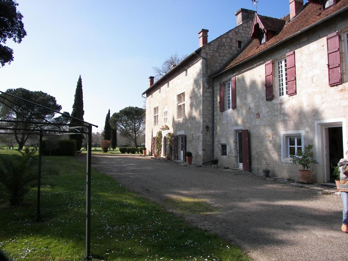 Domaine Du Noble Bed and Breakfast Saint-Jean-de-Thurac Exteriör bild