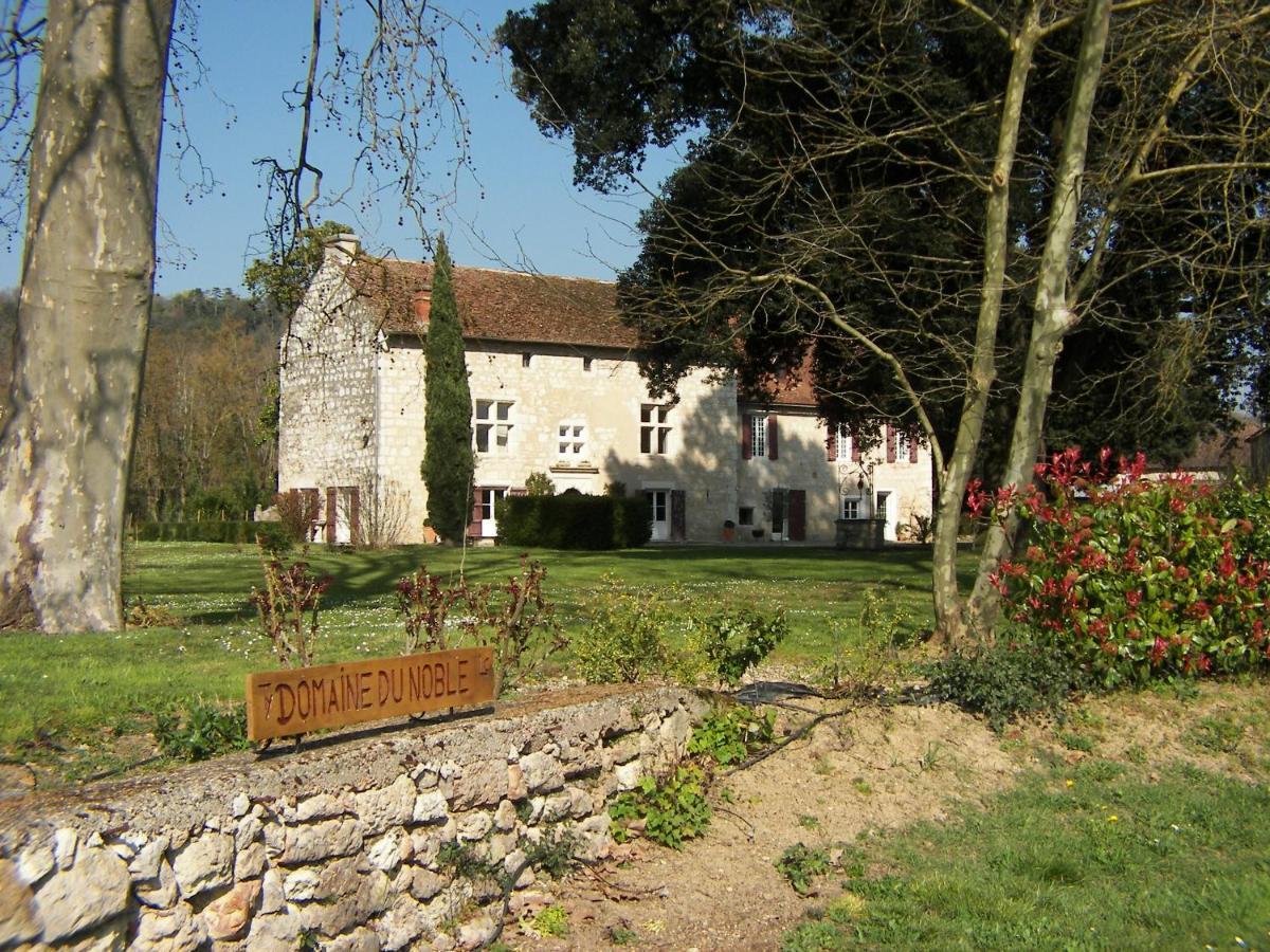 Domaine Du Noble Bed and Breakfast Saint-Jean-de-Thurac Exteriör bild