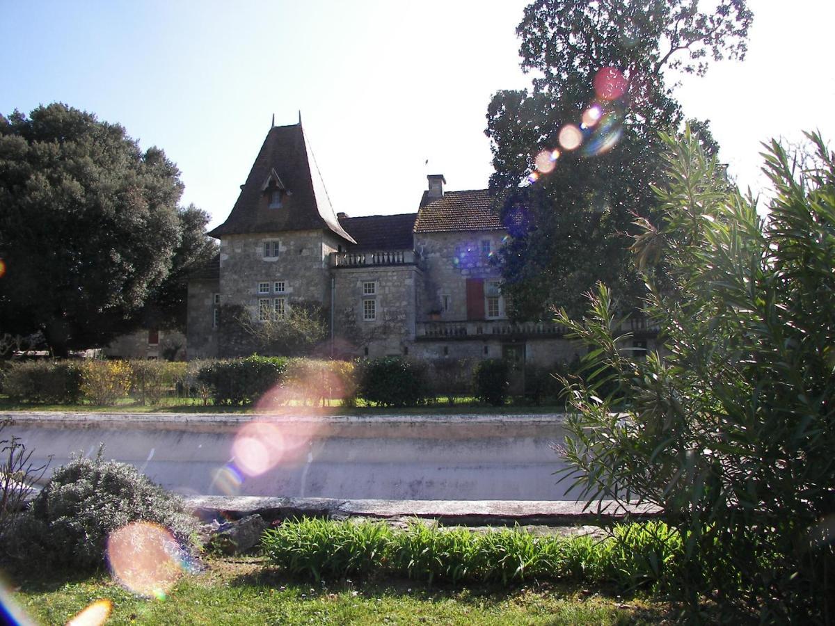 Domaine Du Noble Bed and Breakfast Saint-Jean-de-Thurac Exteriör bild